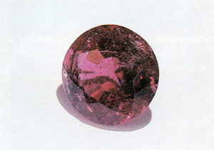Розовый турмалин, III Категория, SI2